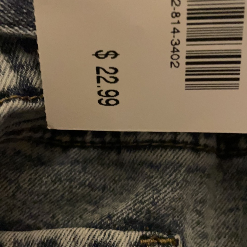 Shorts - Picture 5 of 5
